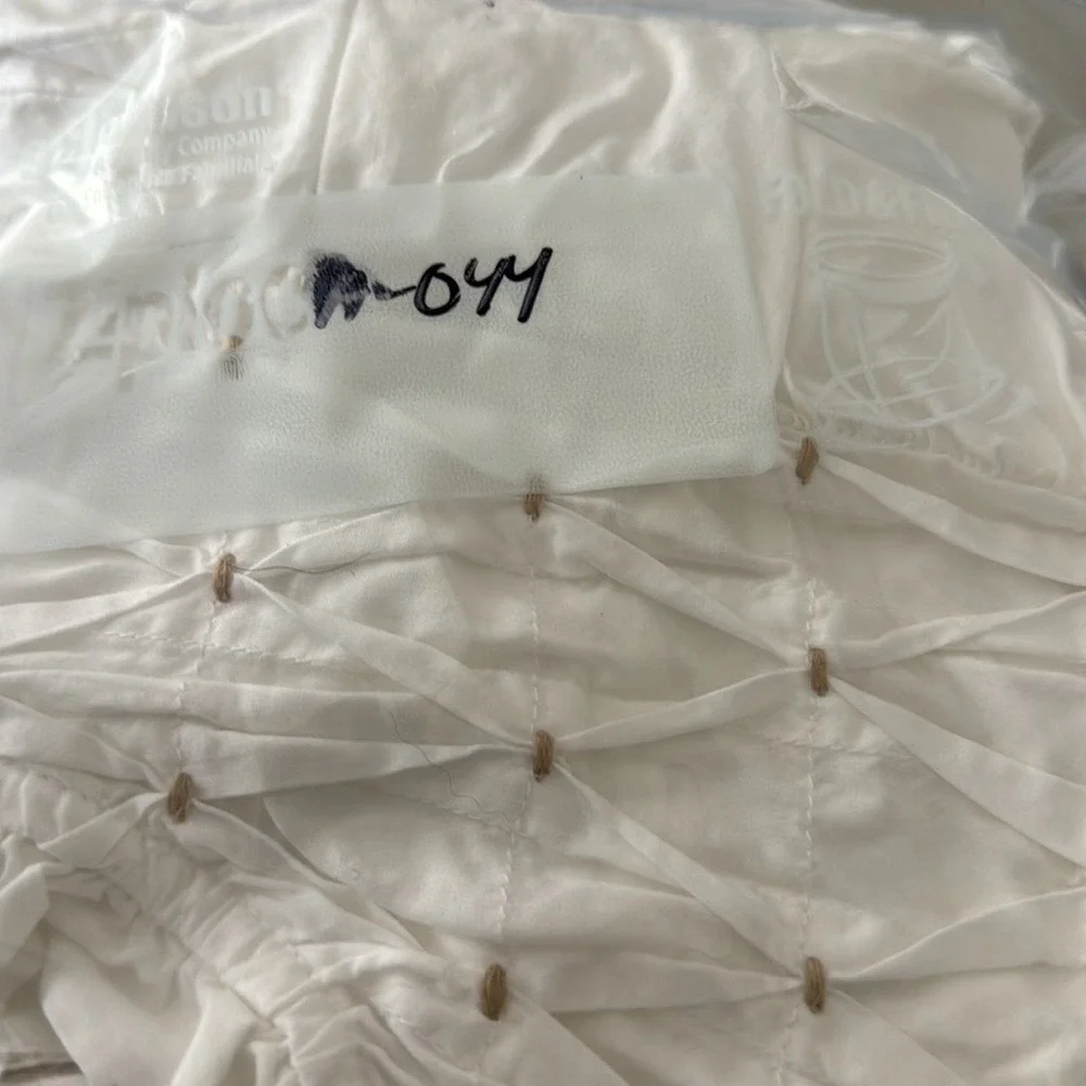 White Ruffle Sleeve Button-Front Blouse - Picture 11 of 11